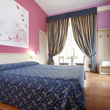 21 Aprile House 2*