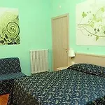 21 Aprile House فندق مبيت وإفطار